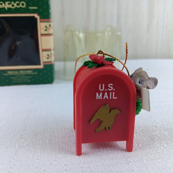 Vintage 80s Enesco Special Delivery Mouse mailing letter mail box Red post box - Picture 7 of 12